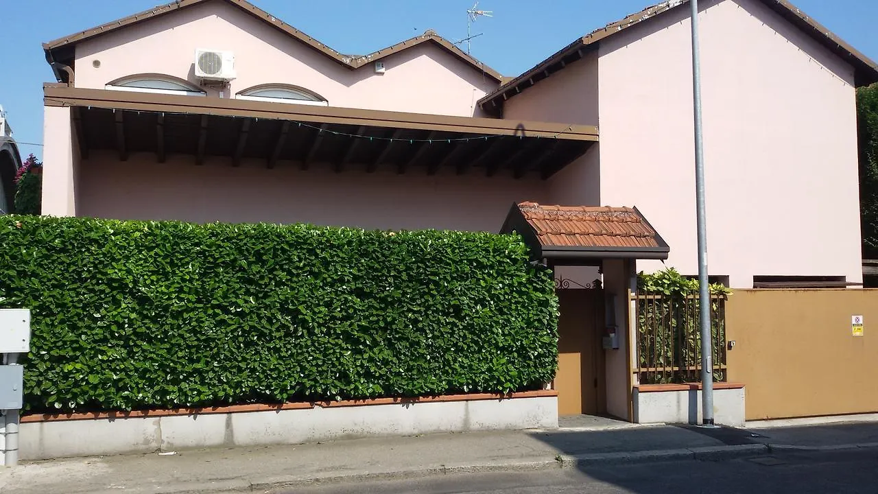 Ciro Bed And Breakfast La Villetta Pioltello Italy